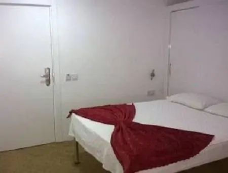 Celik Suit Hotel *